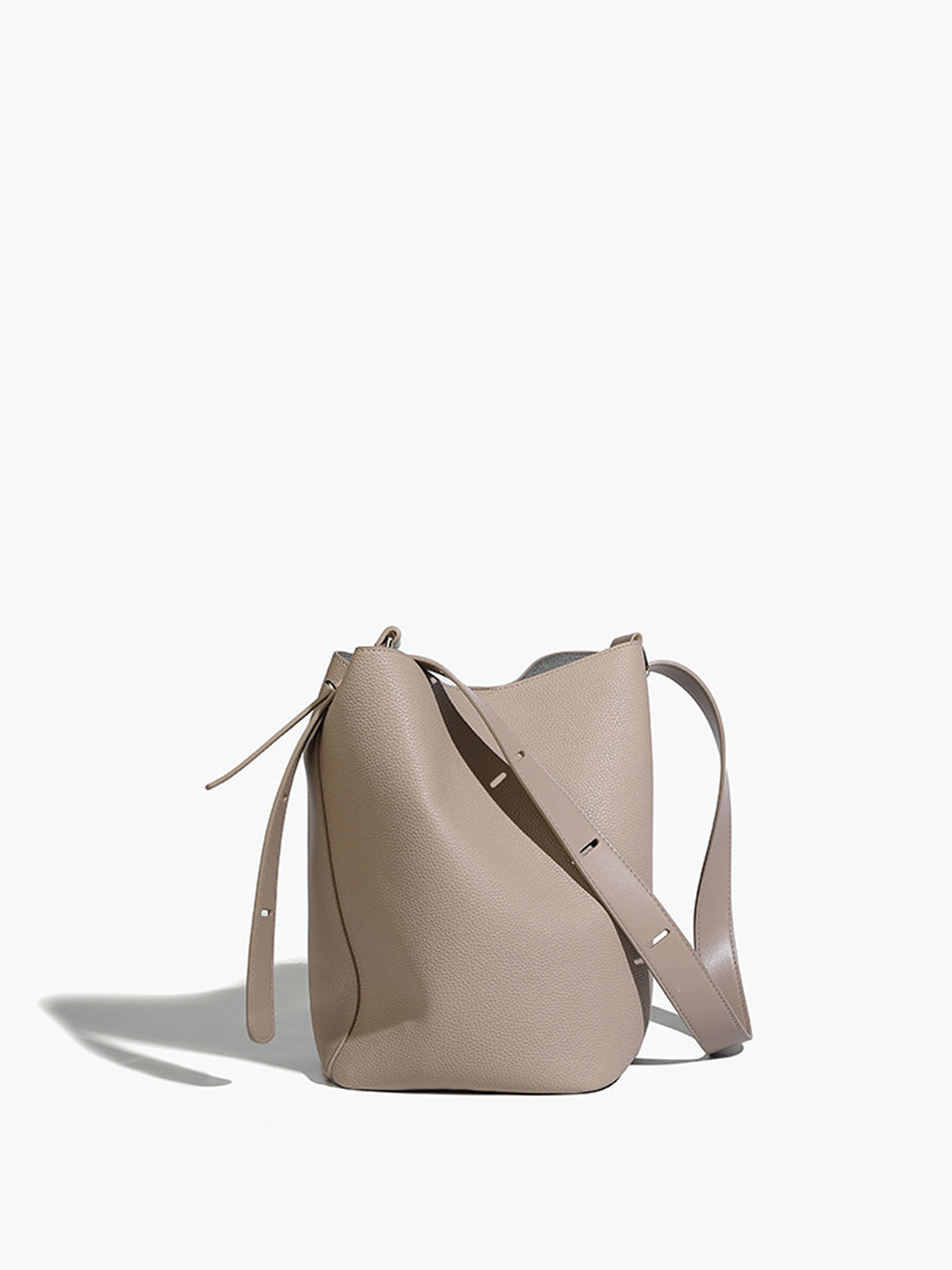 isabella™ Adjustable Strap Bucket Bag